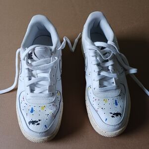 Nike Air Forse  Sneakres Boy Teen Kids  Shoes US 6Y  Youth VO2  Great Condition